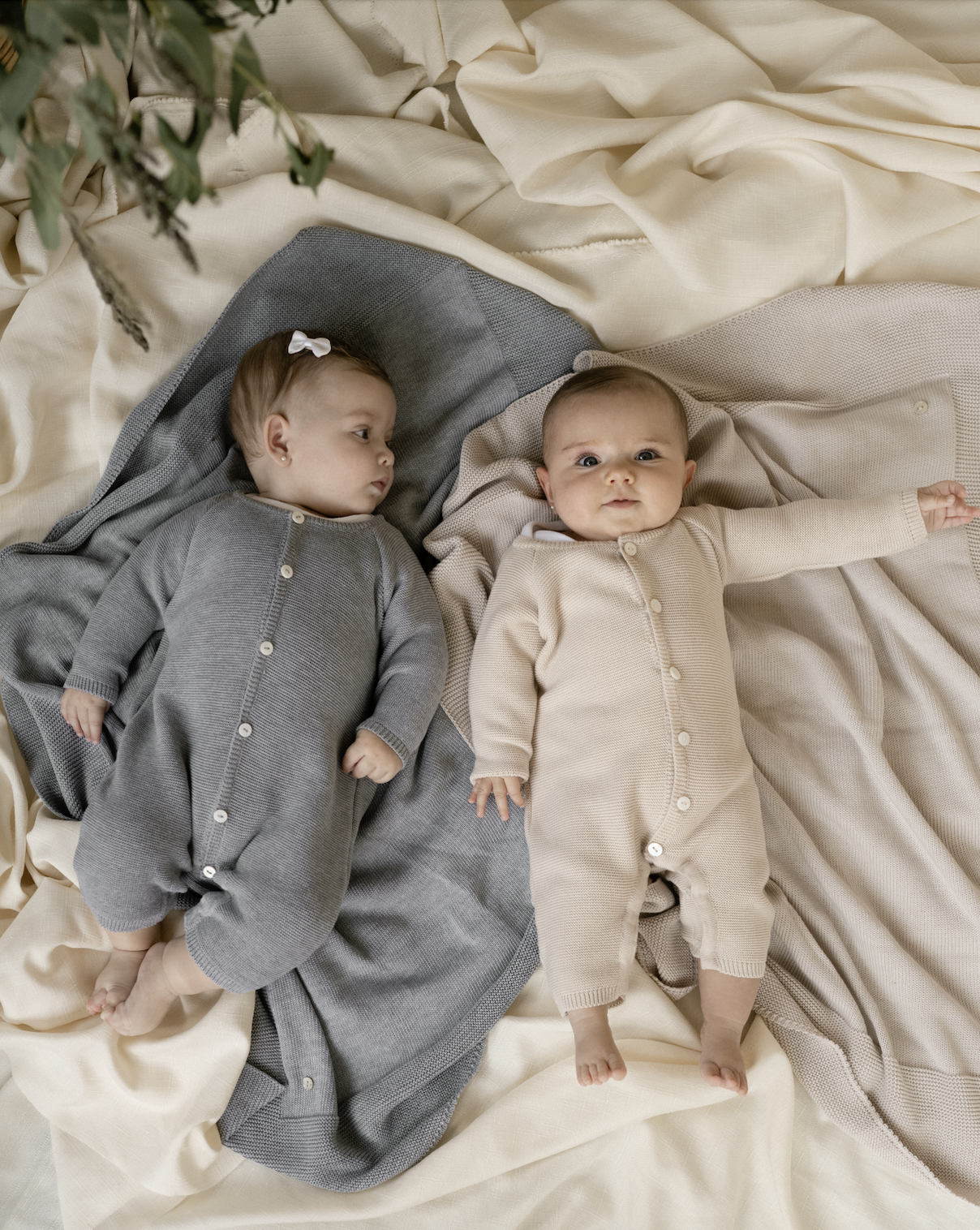 Enterito tejido sin pies gris y arena