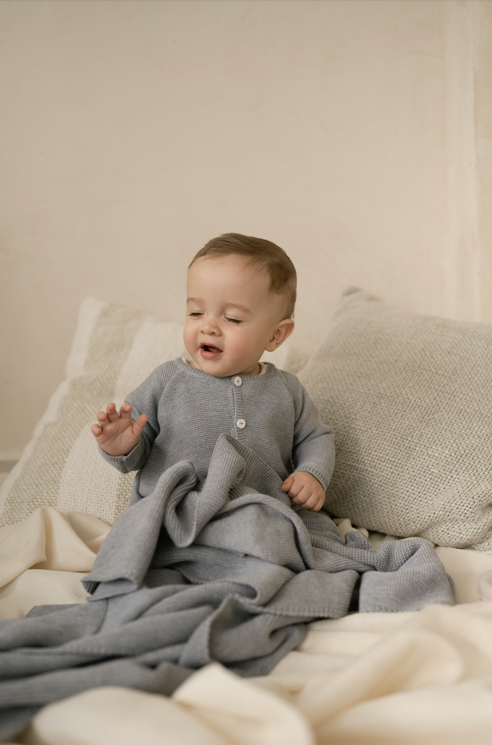 Enterito tejido sin pies gris y arena