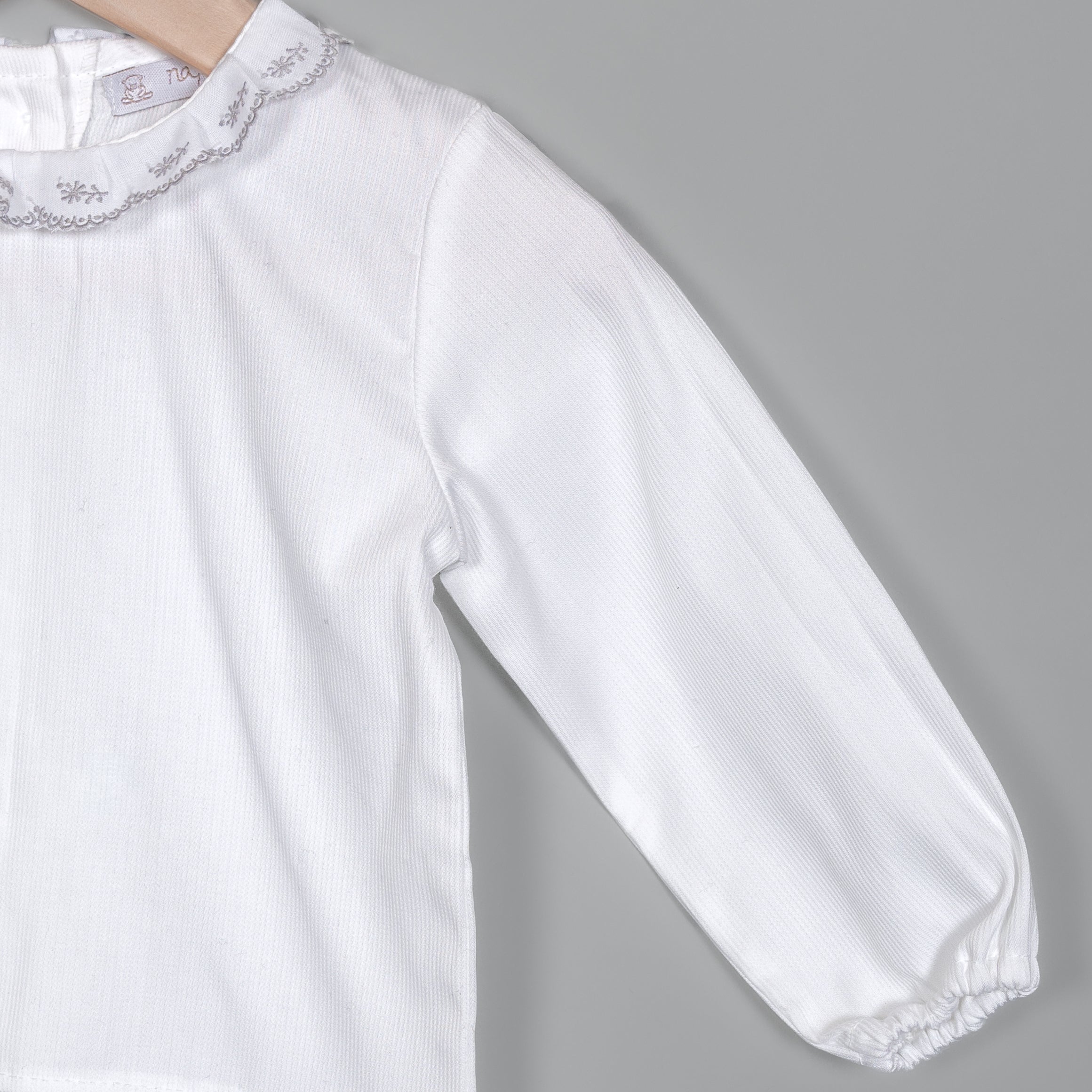 Camisa Lorenza pique tira bordada gris