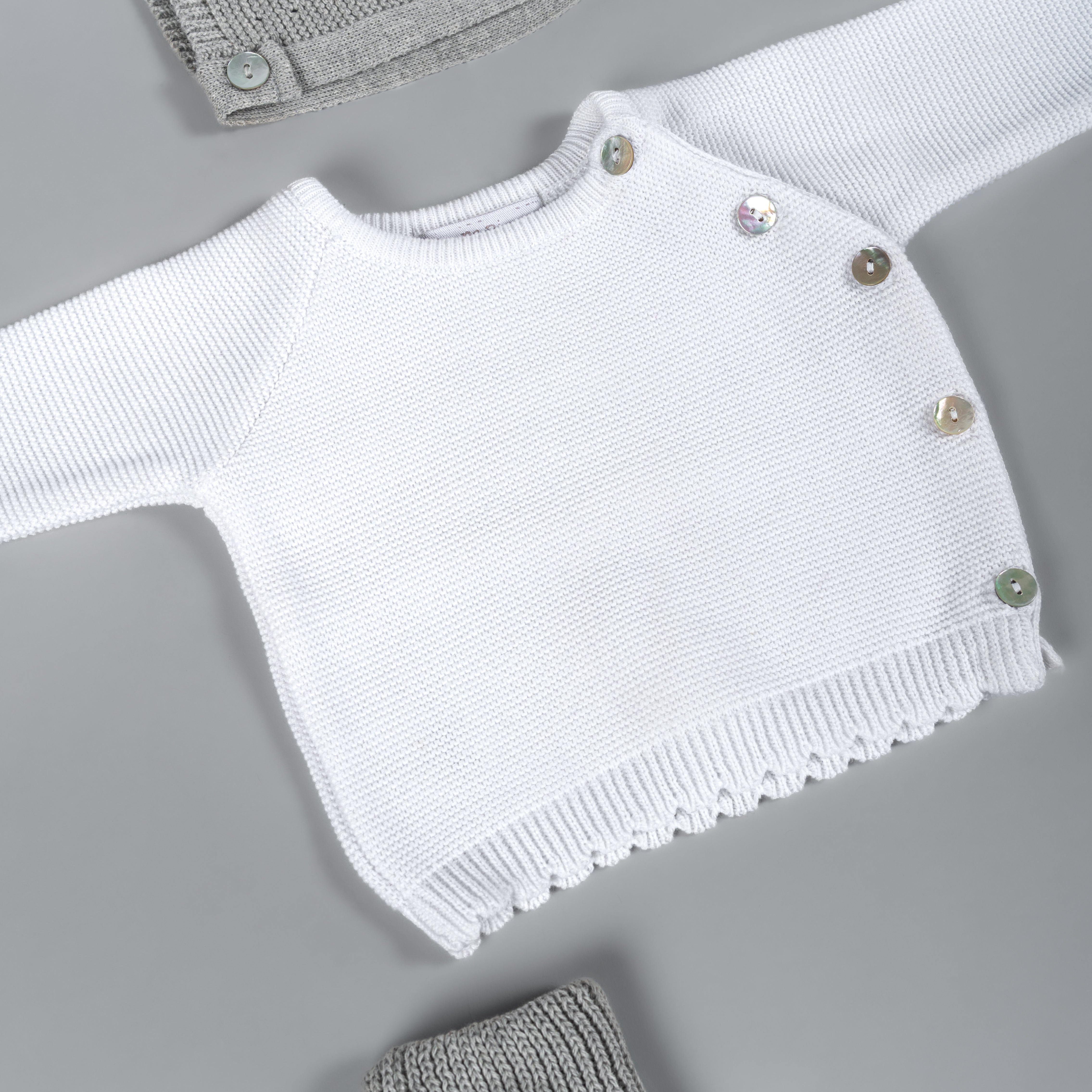 Set bebe garigoleado sueter blanco