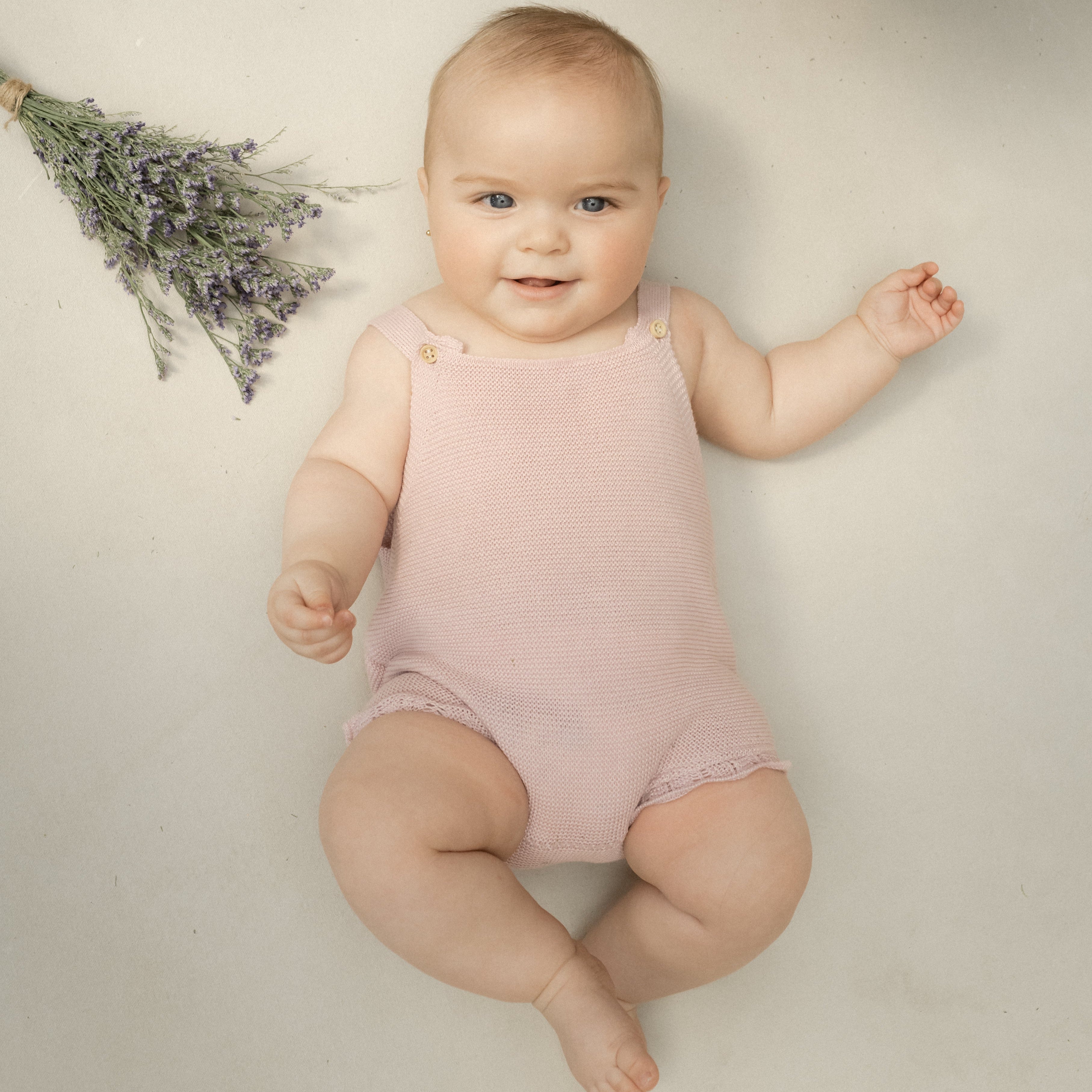 Bebé niña