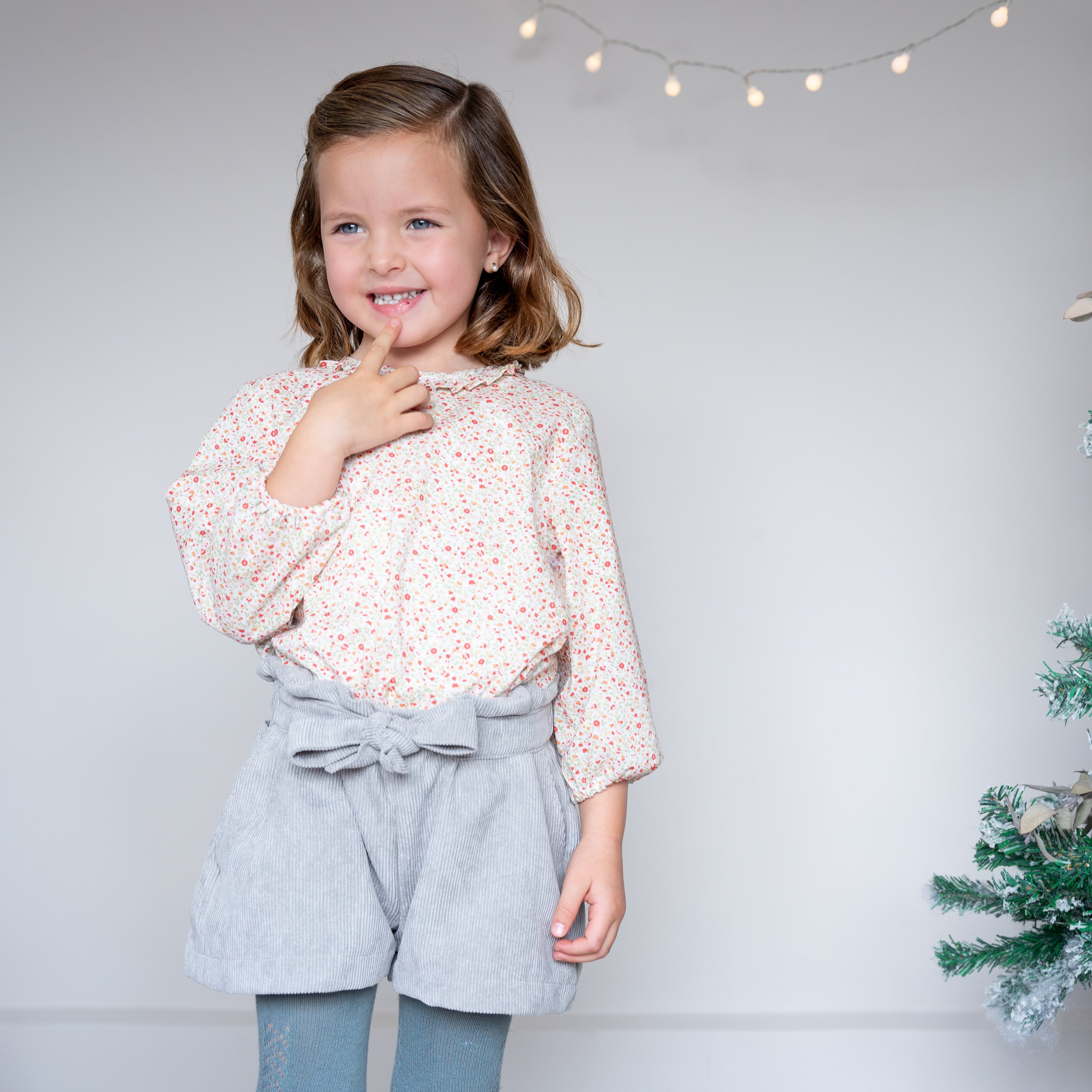 Camisa Lorenza flores rojas