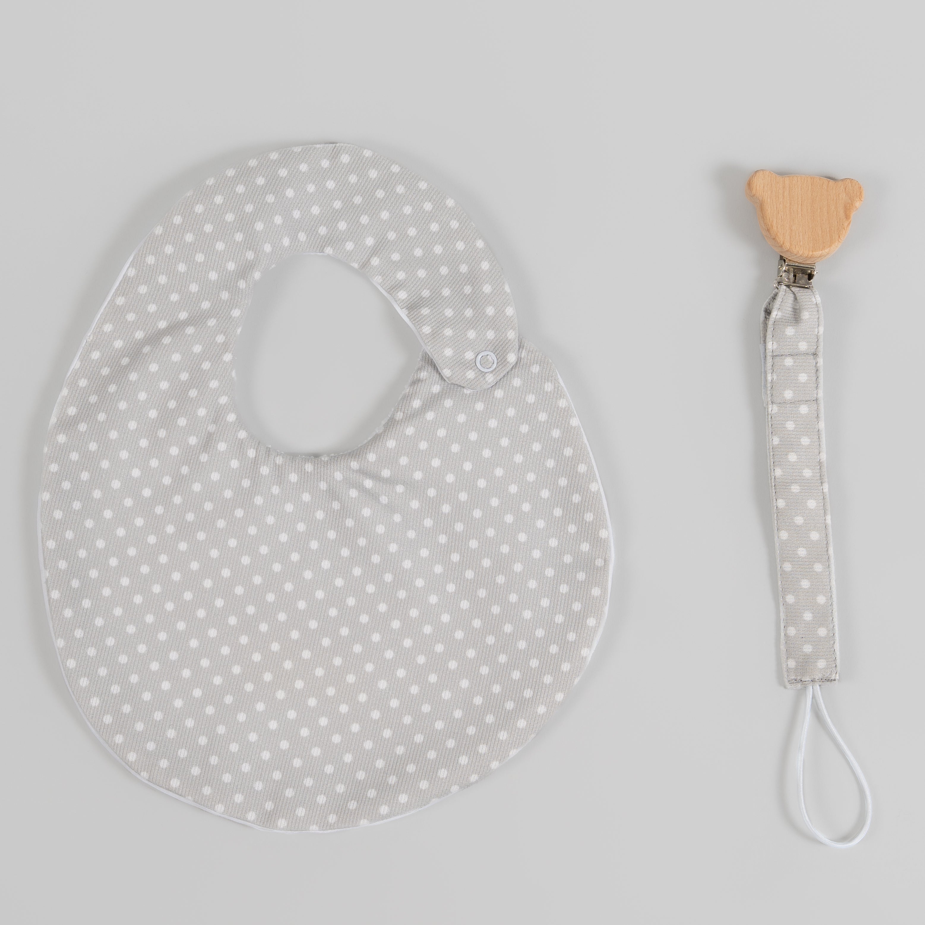 Set babero & portachupon puntitos