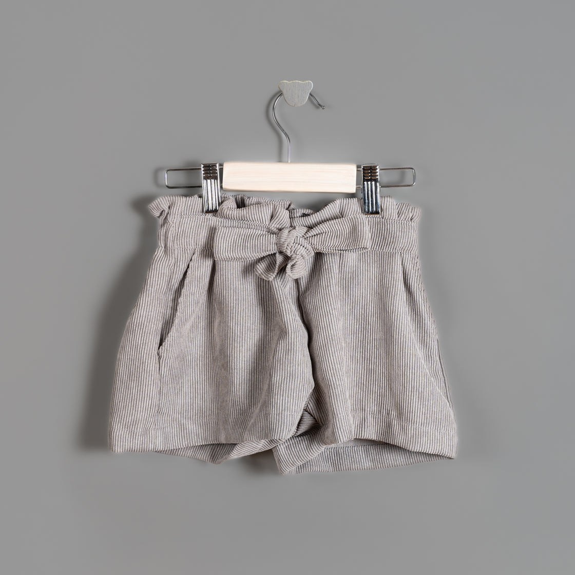 Short Javiera moño pana gris