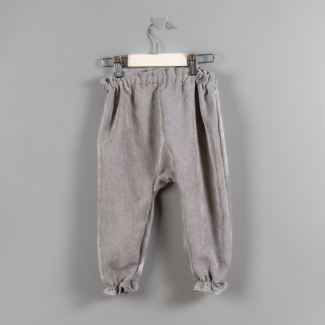 Pantalón pana gris