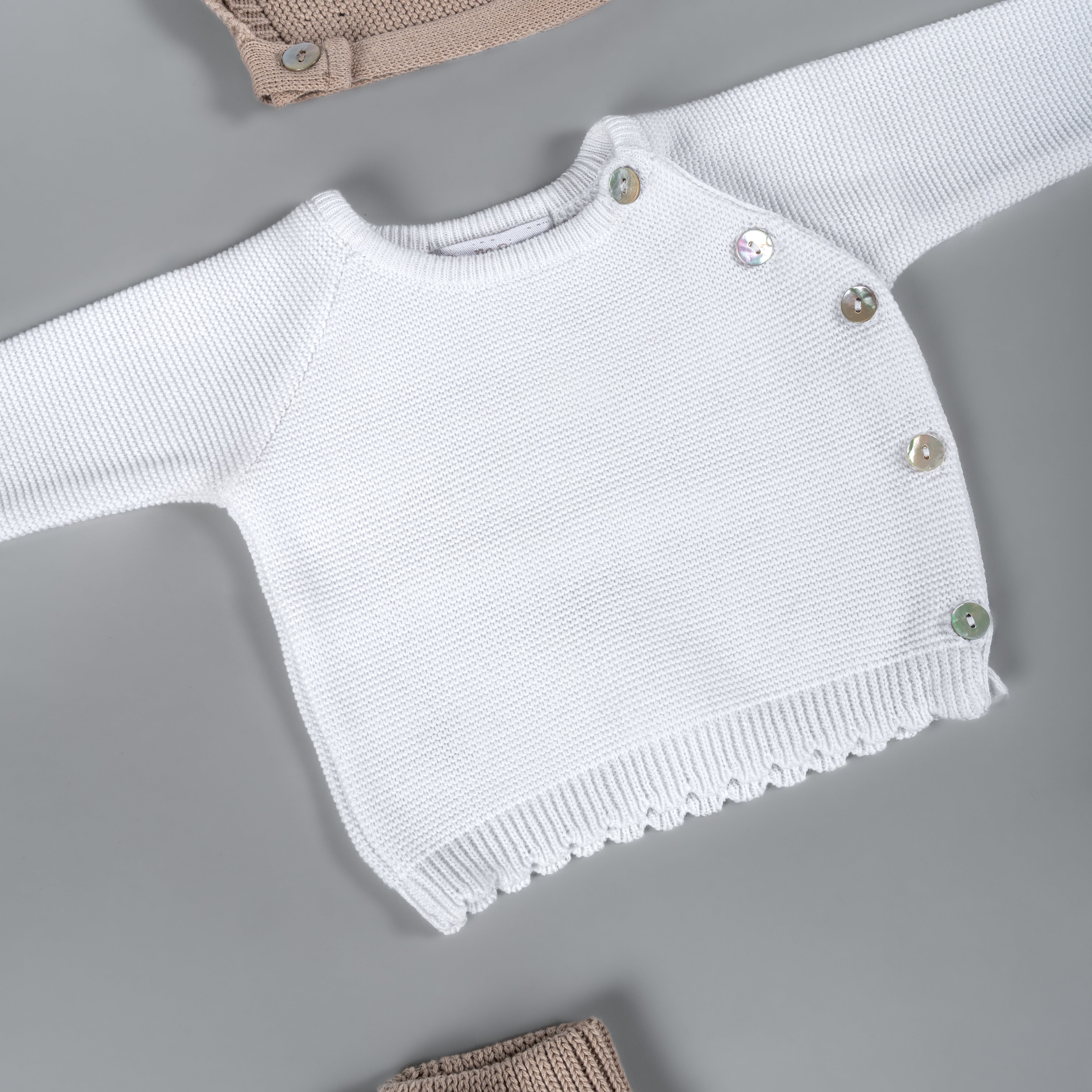Set bebe garigoleado sueter blanco